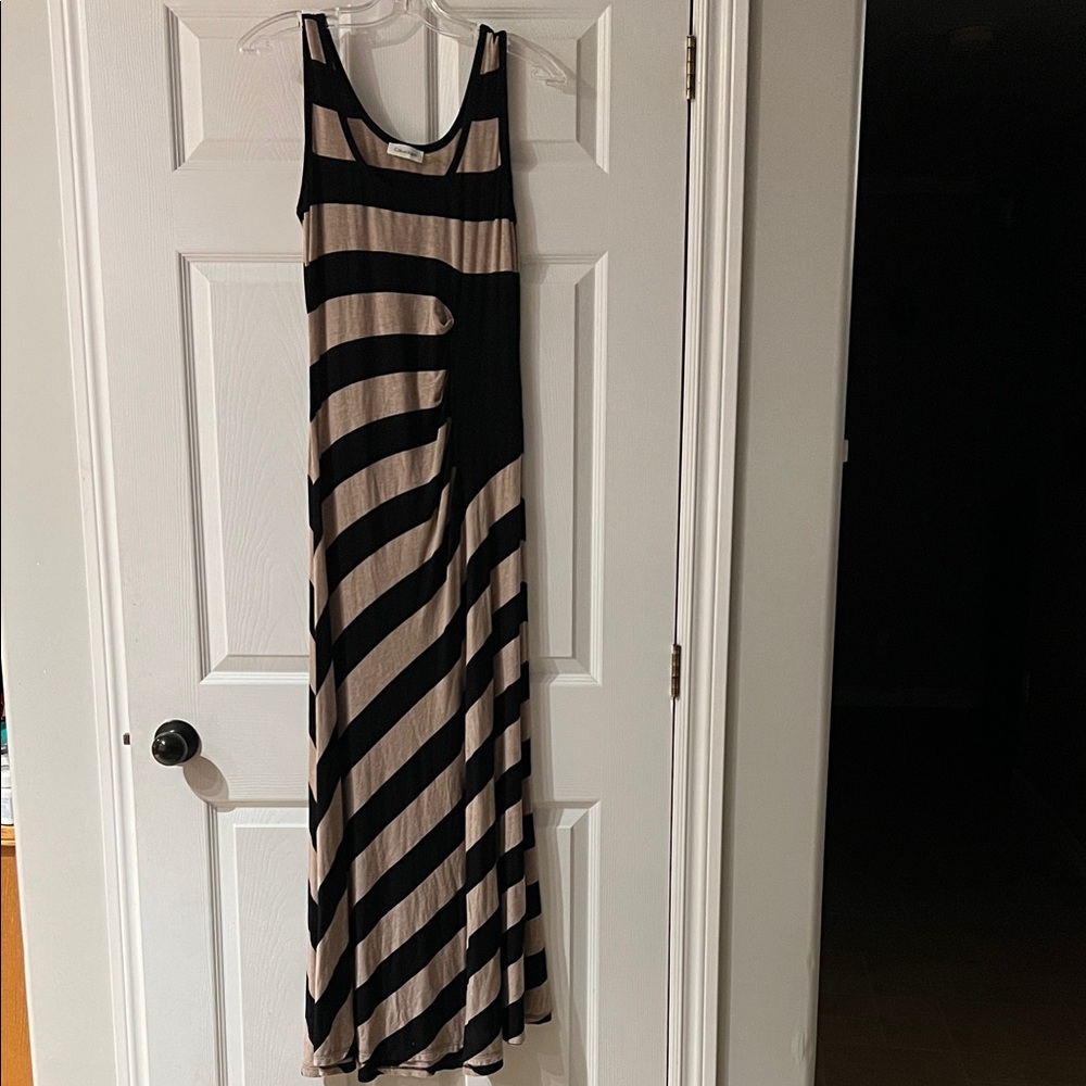 Calvin Klein Black and Tan Striped Maxi Dress - Picture 1 of 3